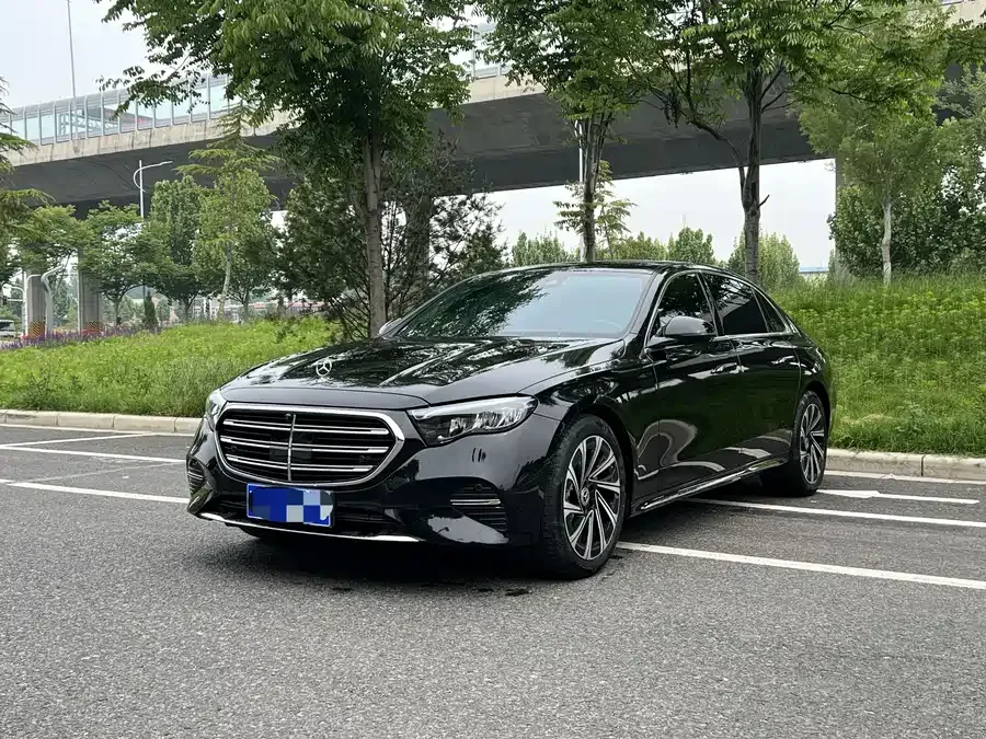 Mercedes-Benz E-Class 2024