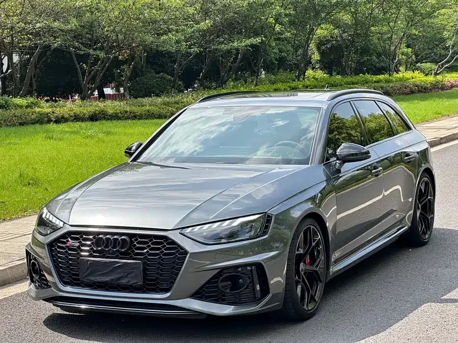 Audi RS 4 2024