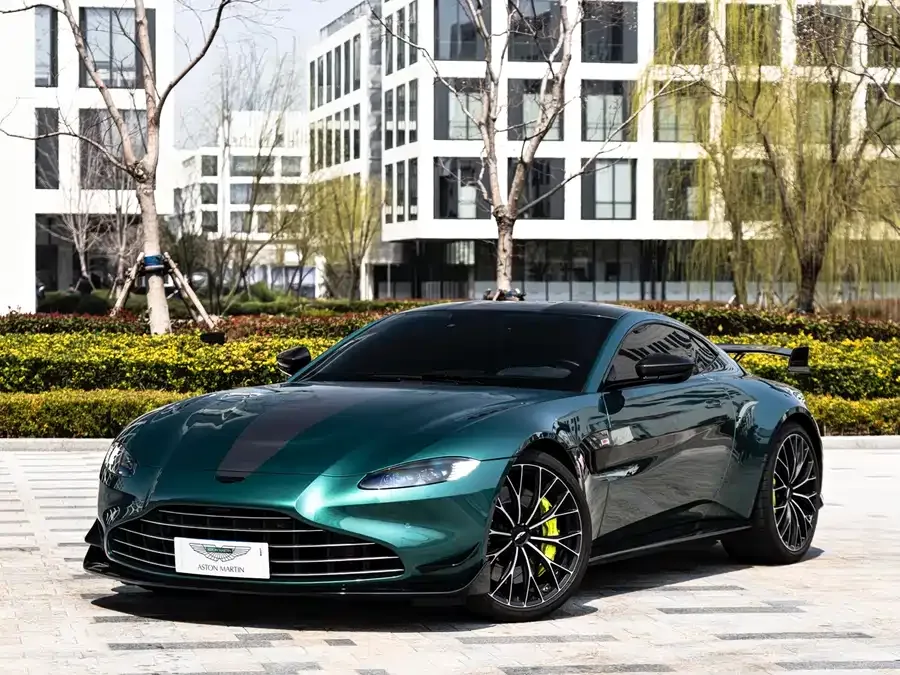Aston Martin Vantage 2024