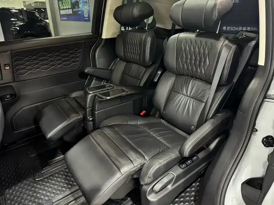 Honda Elysion Elysion 2024 2.0L e:HEV Luxury Edition 2024 — миниатюра 2