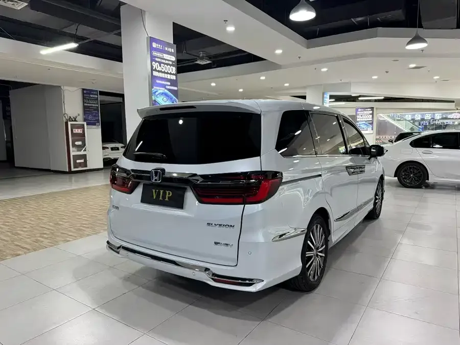 Honda Elysion Elysion 2024 2.0L e:HEV Luxury Edition 2024 — миниатюра 3