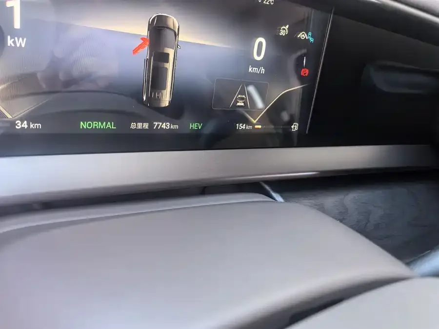BYD D9 DENZA D9 2022 DM-i 1040 Premium Edition 2023 — миниатюра 3