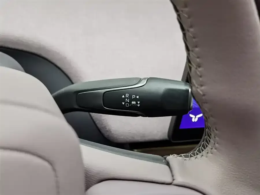 Hongqi Tiangong 05 Hongqi Tiangong 05 2025 750 Smart Edition 2025 — миниатюра 4