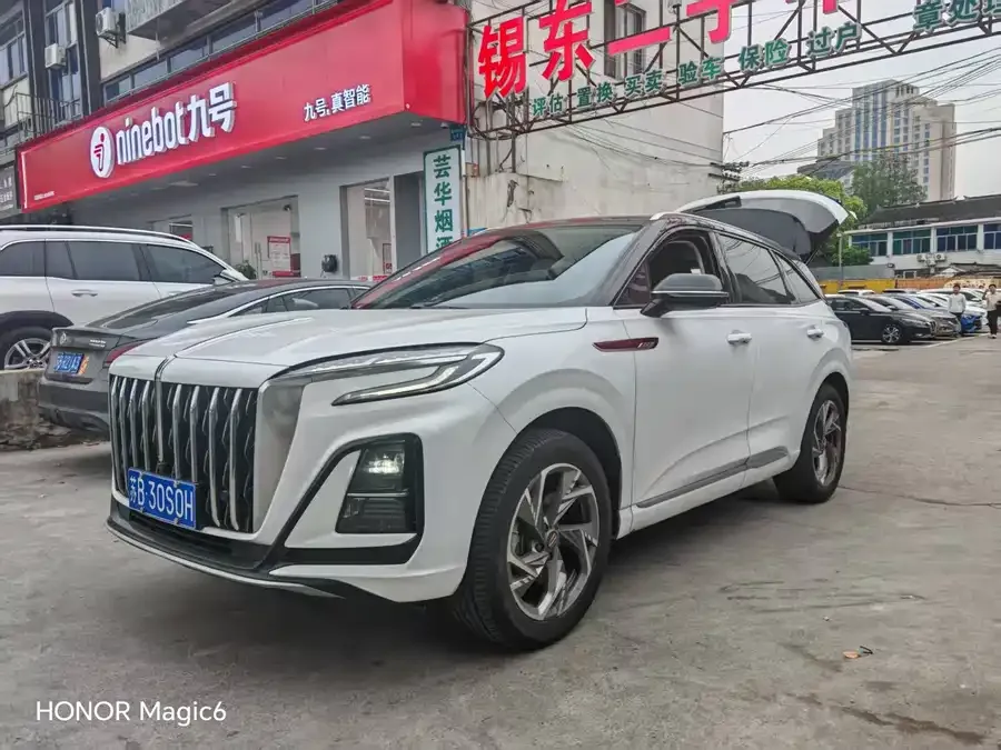 Hongqi HS3 Hongqi HS3 2023 2.0T 2WD available 2023 — фото 1, купить с доставкой в Москву