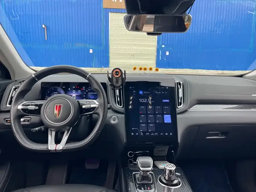 Hongqi HS3 Hongqi HS3 2023 2.0T 2WD available 2023 — миниатюра 5
