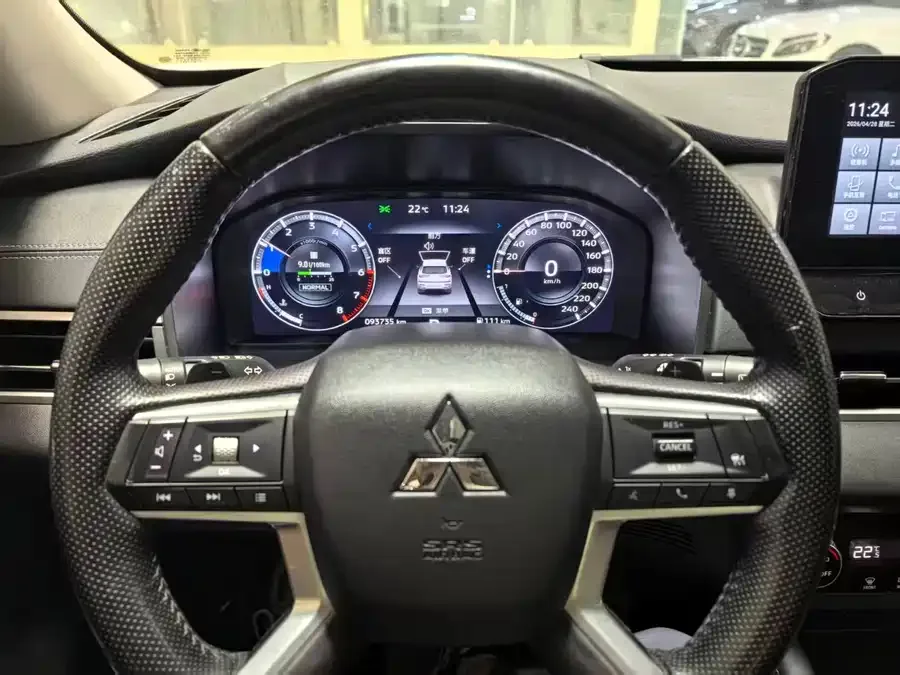 Mitsubishi Outlander Outlander 2023 1.5T CVT two-wheel drive exclusive version with 5 seats 2023 — миниатюра 5