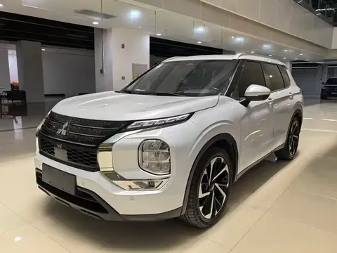 Mitsubishi Outlander 2023 buy in Moscow