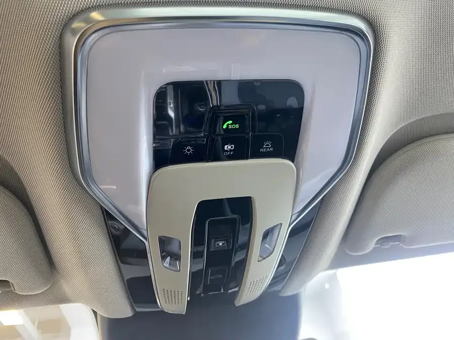 Hongqi H5 PHEV Hongqi H5 PHEV 2025 170 Super Hybrid Edition 2025 — миниатюра 4