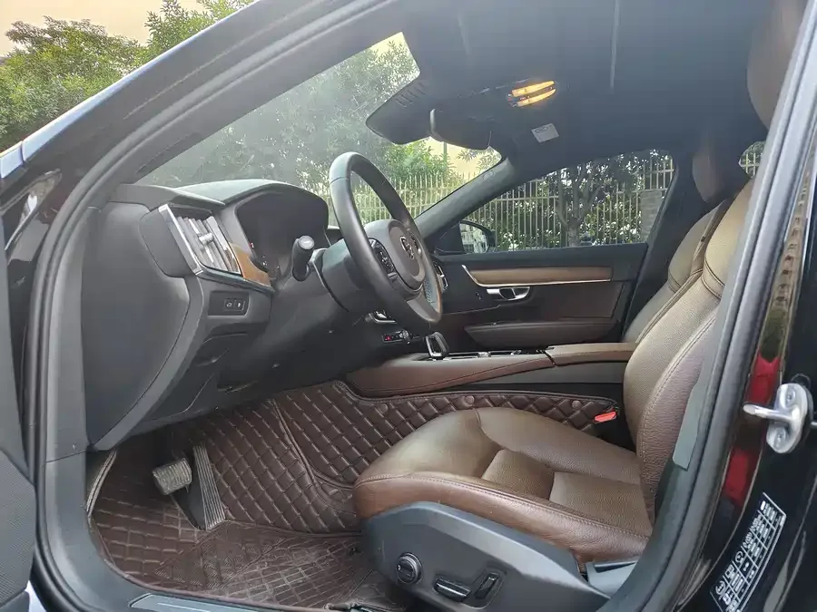 Volvo S90 plug-in hybrid 2023 T8 plug-in hybrid four-wheel drive long-range Zhiyi luxury version 2023 — миниатюра 3