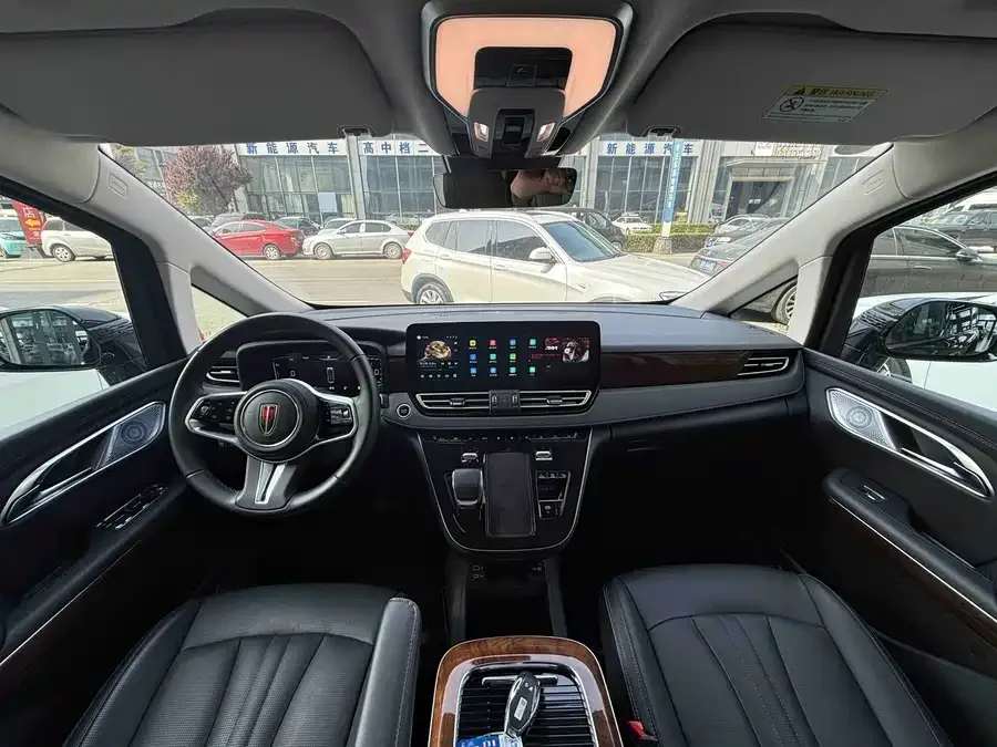 Hongqi HQ9 PHEV Hongqi HQ9 PHEV 2024 2.0T 4WD Luxury Edition 2024 — миниатюра 4