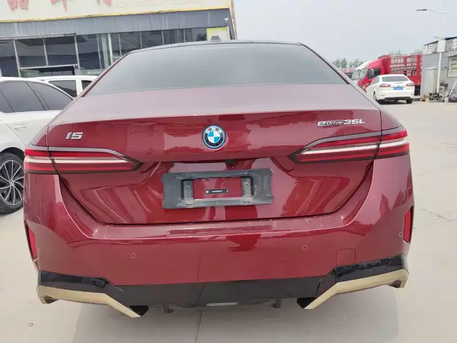 BMW i5 2024 eDrive 35L Premium M Sport Package 2024 — миниатюра 3