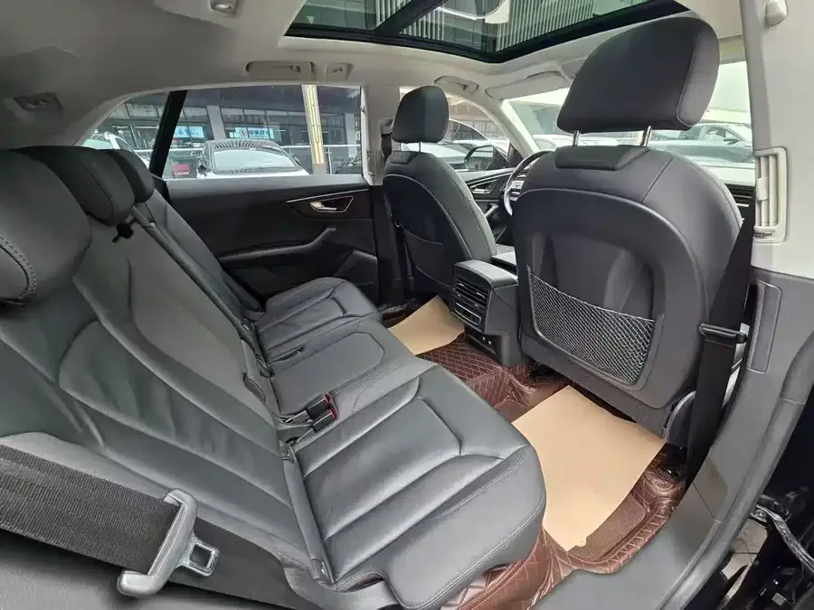 Audi Q8 2022 55 TFSI exclusive dynamic model 2023 — миниатюра 2