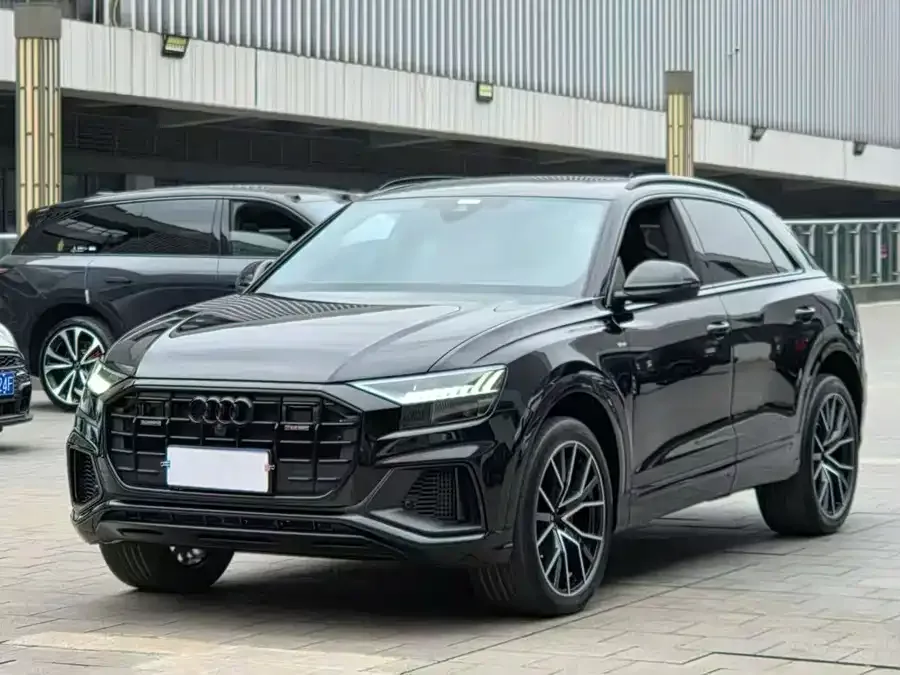 Audi Q8 2023