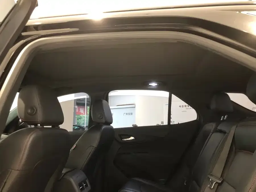 Chevrolet Equinox Explorer 2022 mild hybrid 550T RS four-wheel drive intelligent expansion version 2023 — миниатюра 3