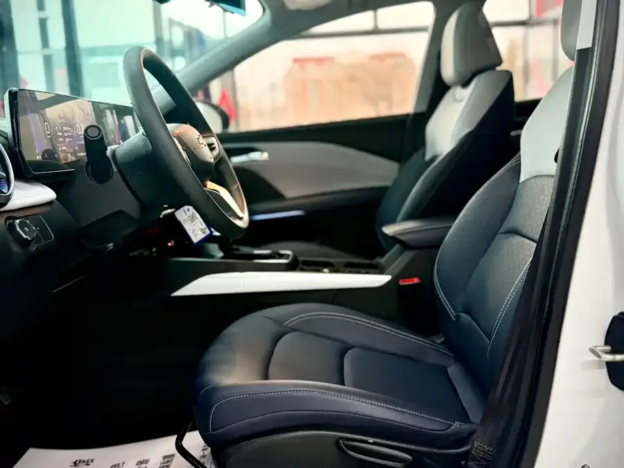 Chevrolet Monza Cruze 2023 1.5L dual-clutch WOW preferential version 2022 — миниатюра 3