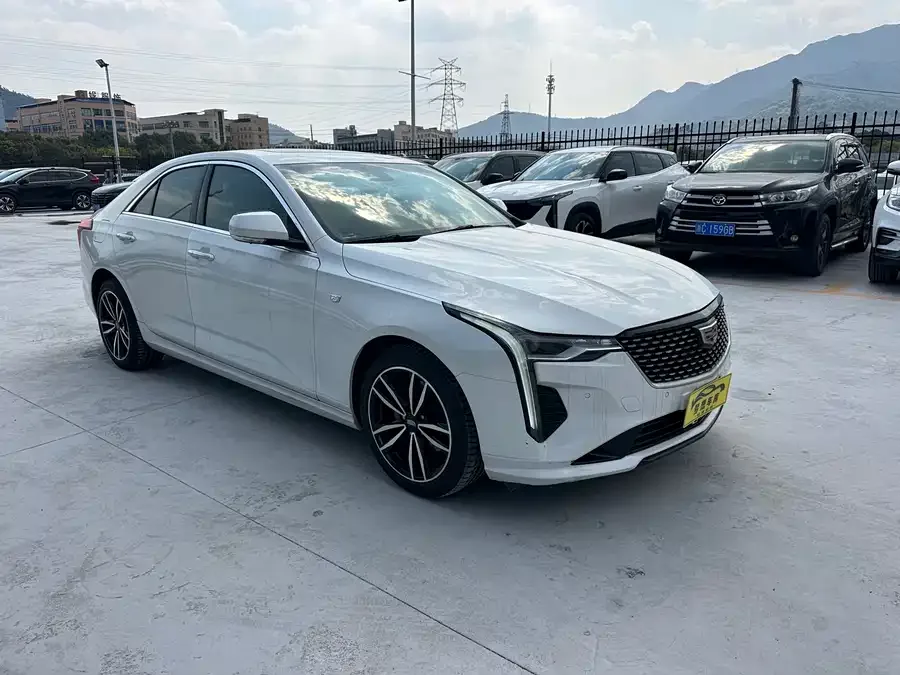 Cadillac CT4 2022 28T Premium Model 2023 — миниатюра 3