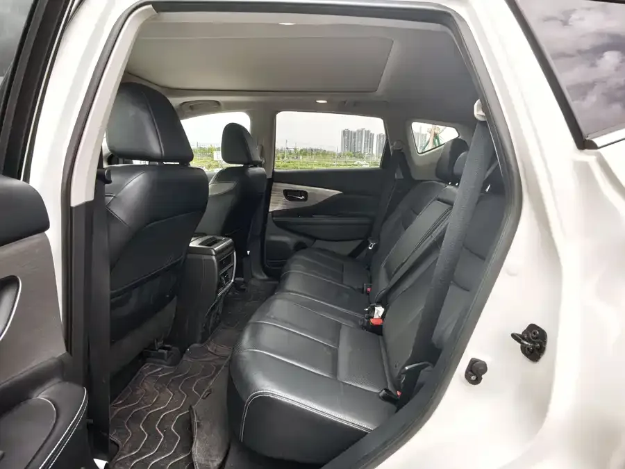 Nissan Murano Loulan 2021 2.5L XL 2WD Intelligent Linked Deluxe Edition 2023 — миниатюра 4