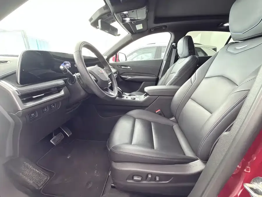 Cadillac XT4 2024 28T 4WD Luxury Edition 2023 — миниатюра 4