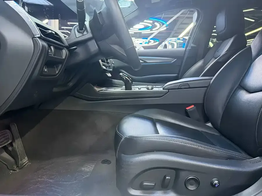 Cadillac CT5 2024 28T Luxury Pro 2024 — миниатюра 2