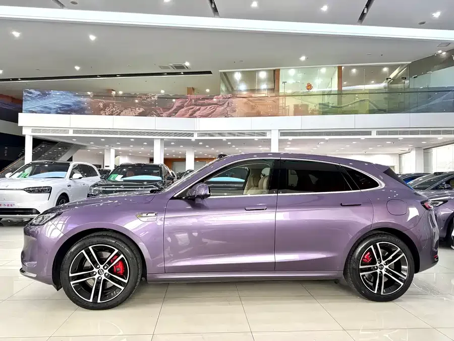 AITO M5 M5 2025 Extended Range Ultra 4WD Edition 2025 — миниатюра 2