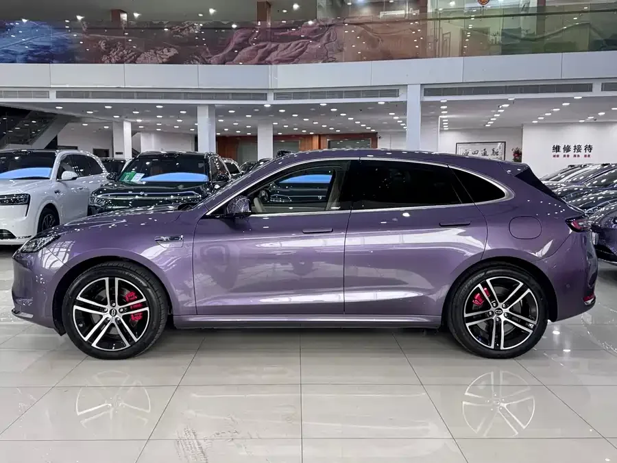 AITO M5 M5 2025 Extended Range Ultra 4WD Edition 2025 — миниатюра 2