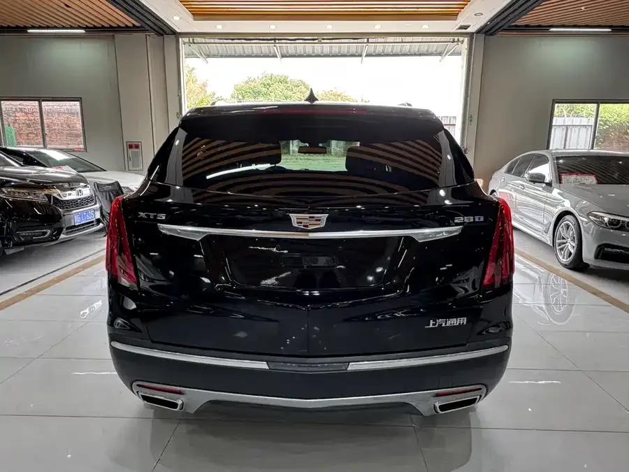 Cadillac XT5 2022 2.0T two-wheel drive luxury model 2022 — миниатюра 3