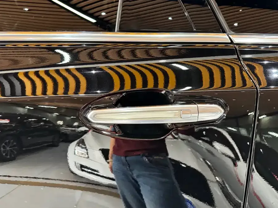 Cadillac XT5 2022 2.0T two-wheel drive luxury model 2022 — миниатюра 4