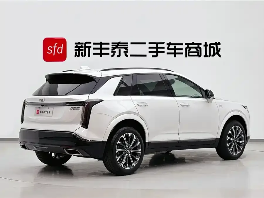 Cadillac XT5 2025 2.0T Luxury Edition 2025 — миниатюра 2