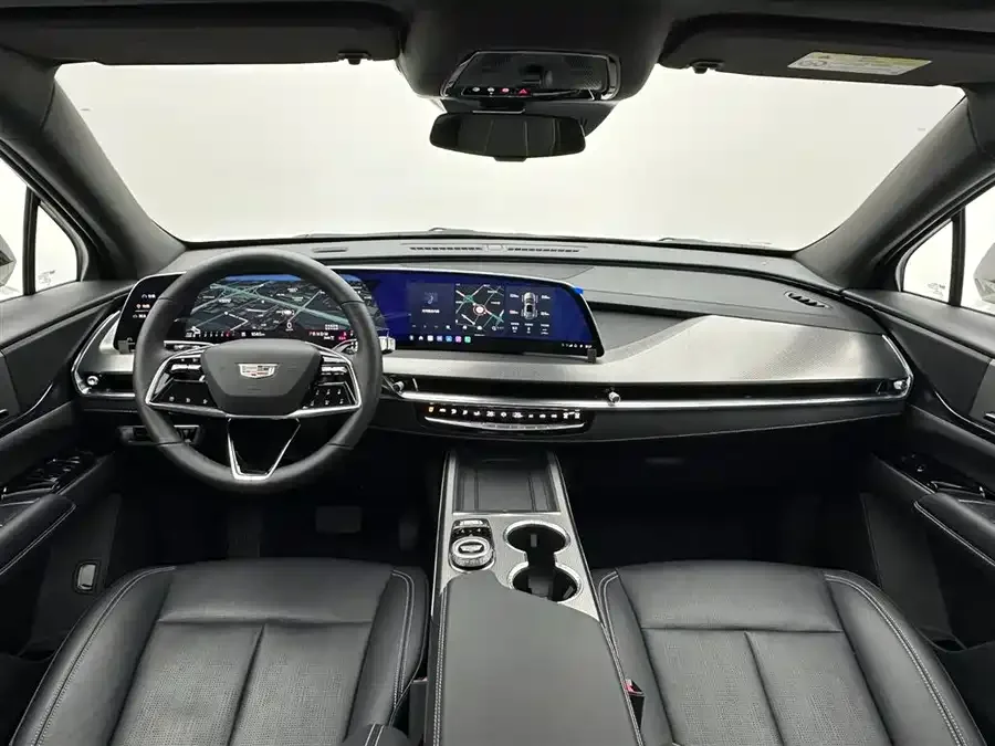 Cadillac XT5 2025 2.0T Luxury Edition 2025 — миниатюра 5