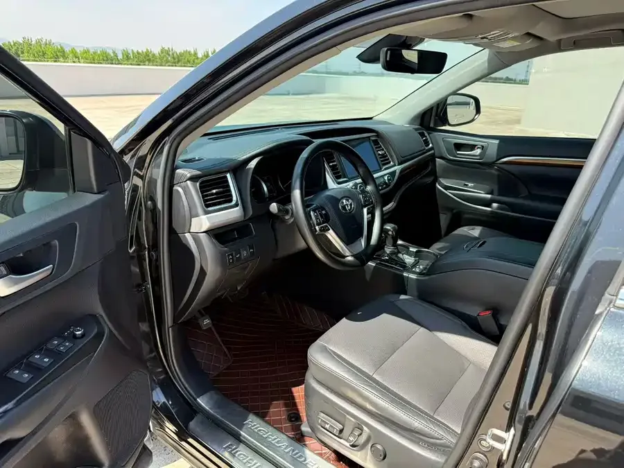 Toyota Highlander Highlander 2021 2.0T 4WD Luxury Edition 7 Seaters 2022 — миниатюра 4