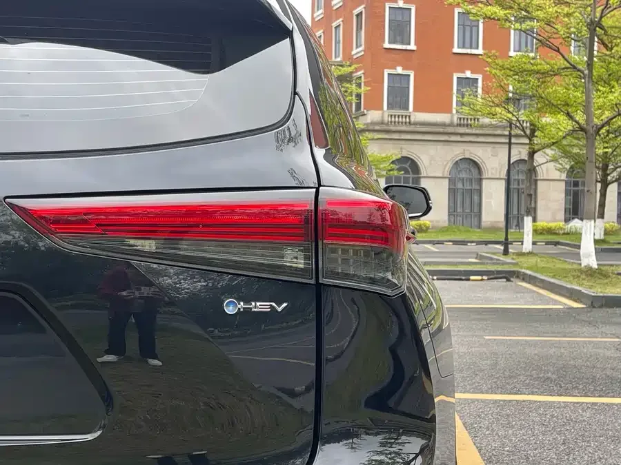Toyota Highlander Highlander 2024 2.5L Intelligent Electric Hybrid Dual Engine Four-Wheel Drive Luxury Edition 7 Seaters 2024 — миниатюра 3