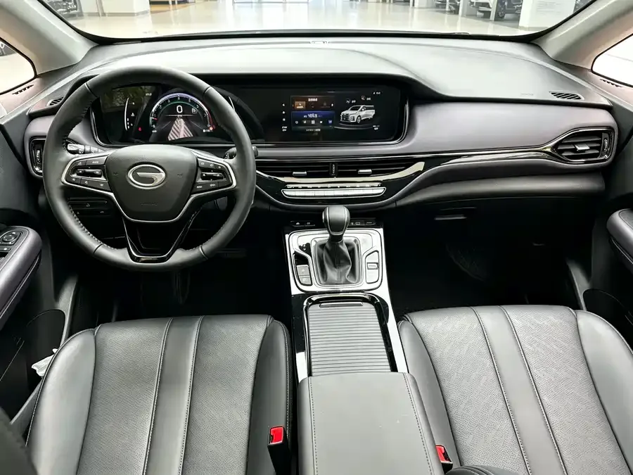 GAC Trumpchi M6 Trumpchi M6 2025 MAX 270T WDCT Luxury Edition 2026 — миниатюра 4