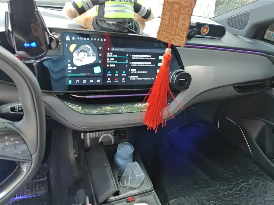 Hongqi EH7 Hongqi EH7 2024 690 Pro 2024 — миниатюра 4