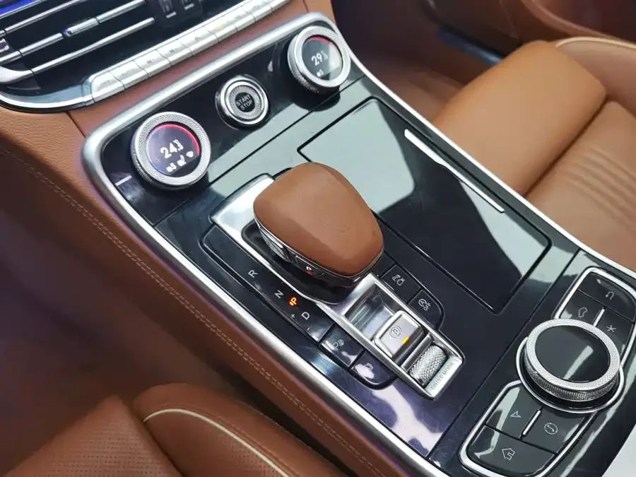 Hongqi H9 Hongqi H9 2020 2.0T Zhilian Qichang Edition 2022 — миниатюра 4