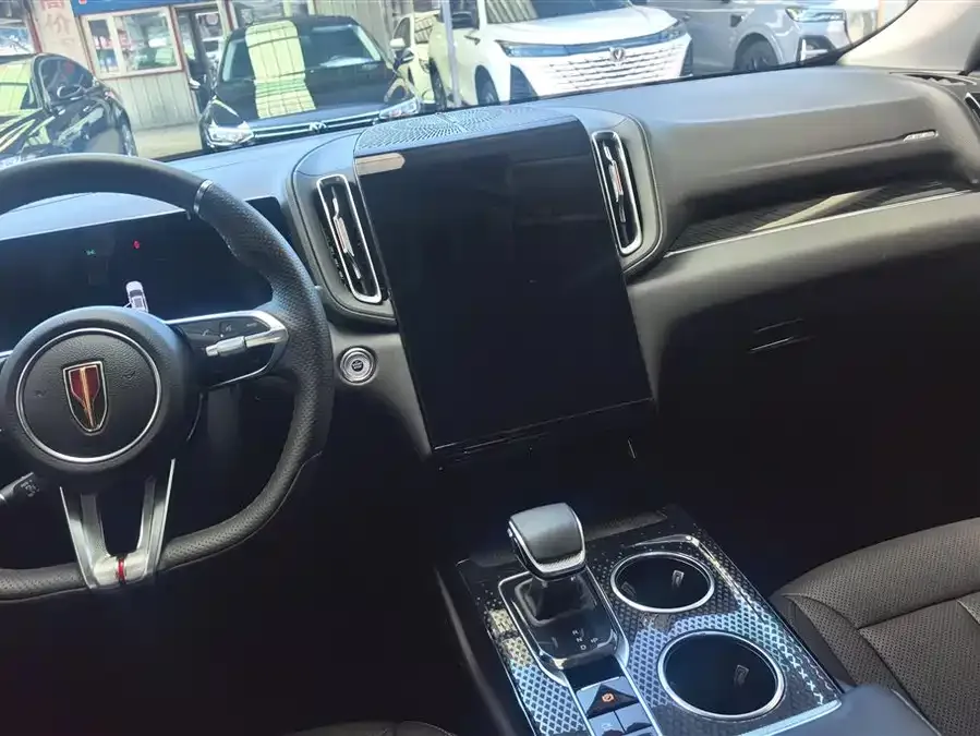 Hongqi HS3 PHEV Hongqi HS3 PHEV 2024 115km Jinwei Edition 2024 — миниатюра 4