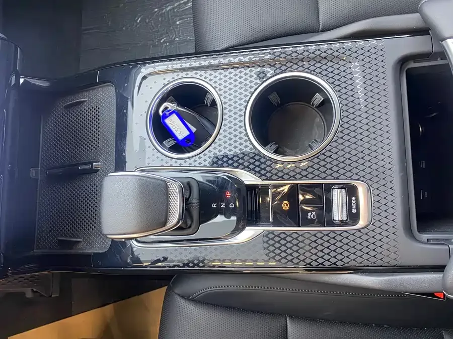 Hongqi HS3 PHEV Hongqi HS3 PHEV 2025 117km Jinwei PLUS Edition 2025 — миниатюра 5