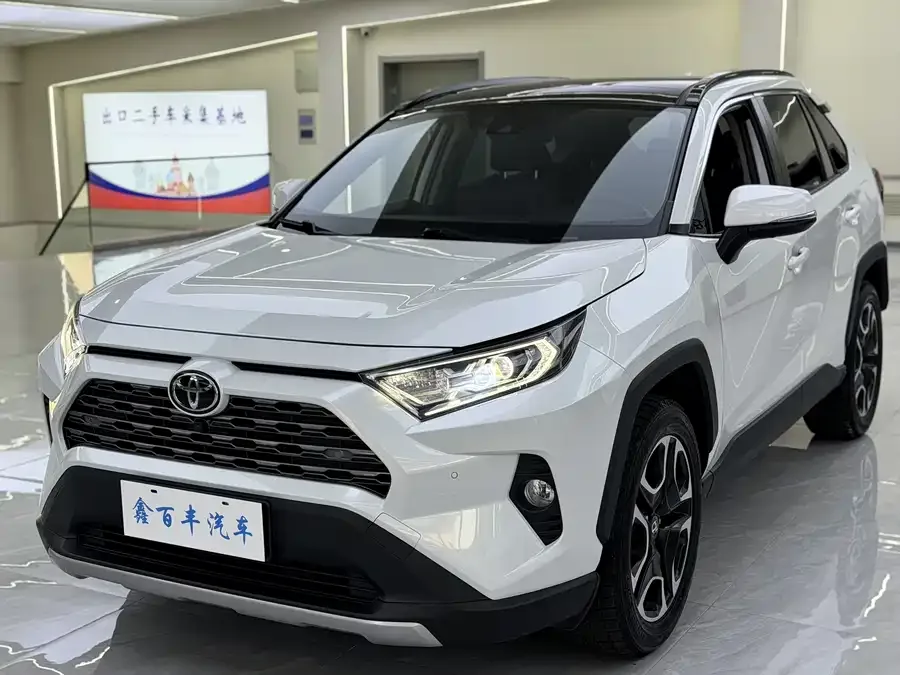 Toyota RAV4 RAV4 Rongfang 2022 2.0L CVT 2WD Premium Edition 2023 — фото 1, купить с доставкой в Москву