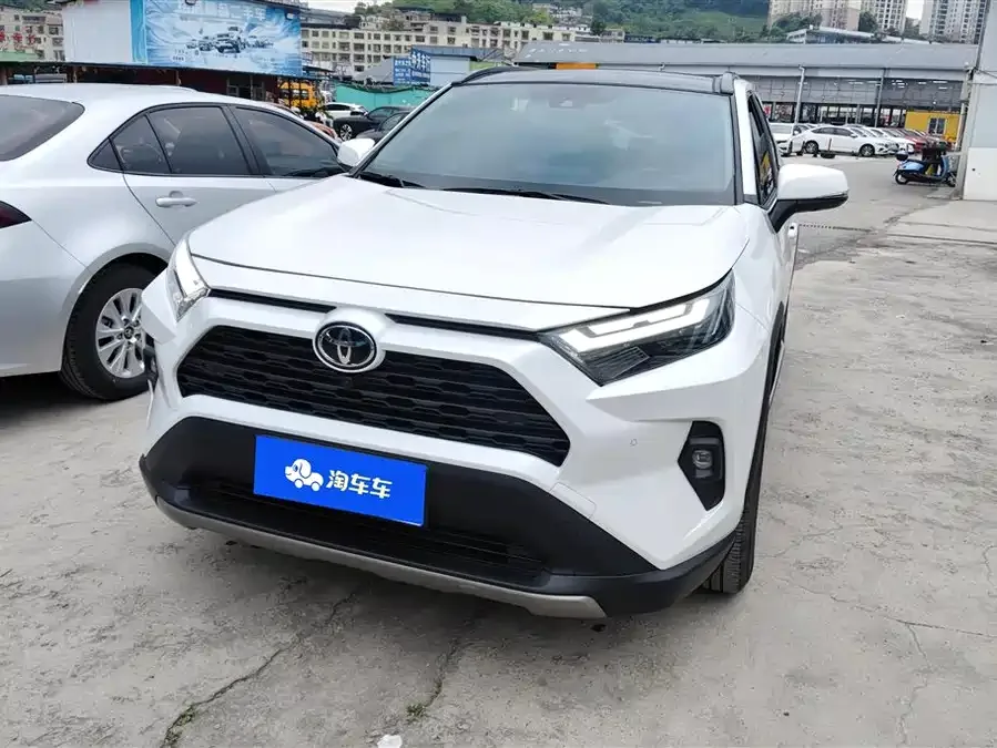 Toyota RAV4 RAV4 Rongfang 2023 2.0L CVT 2WD Fashion PLUS Edition 2024 — фото 1, купить с доставкой в Москву