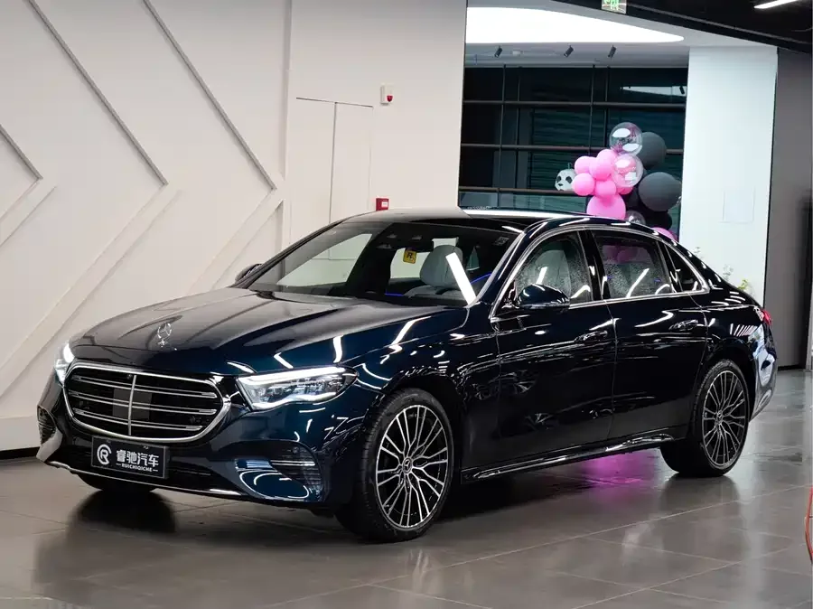 Mercedes-Benz E-Class 2024