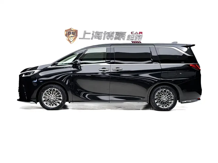 Lexus LM 500h 2025 Four-Seat Executive Edition 2025 — миниатюра 2