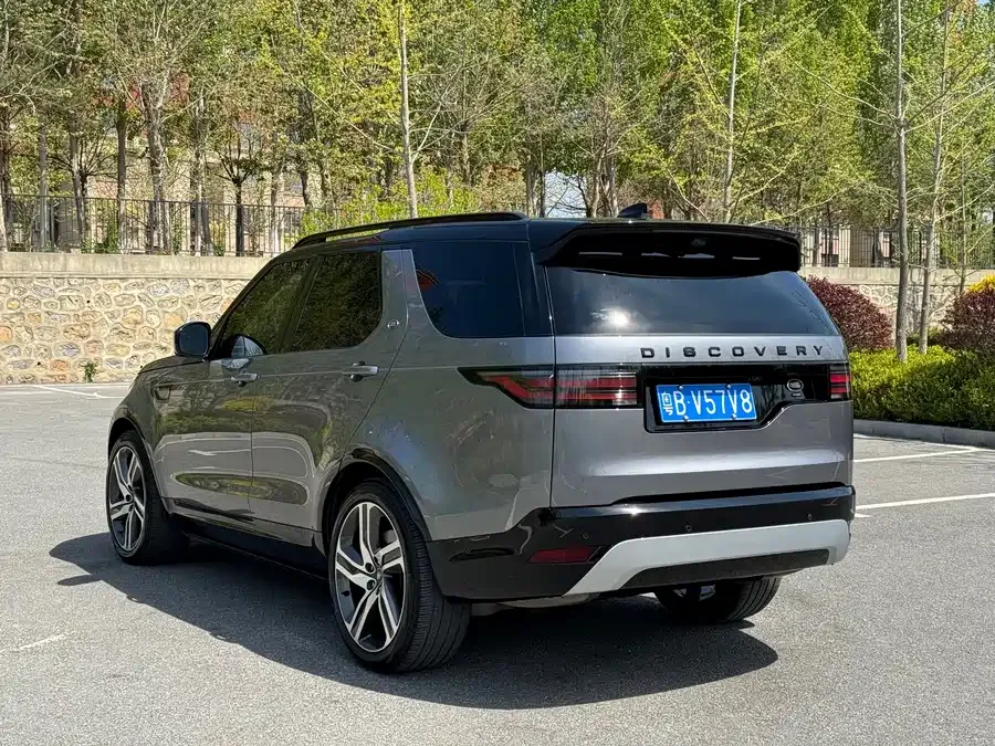 Land Rover finds Discover the 2023 360PS Metropolis Edition 2022 — миниатюра 5