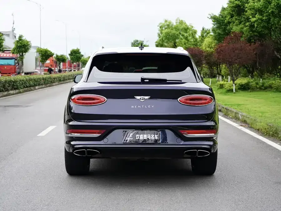 Bentley Bentayga Bentayga 2021 4.0T V8 2022 — миниатюра 2