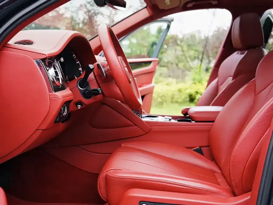 Bentley Bentayga Bentayga 2021 4.0T V8 2022 — миниатюра 3