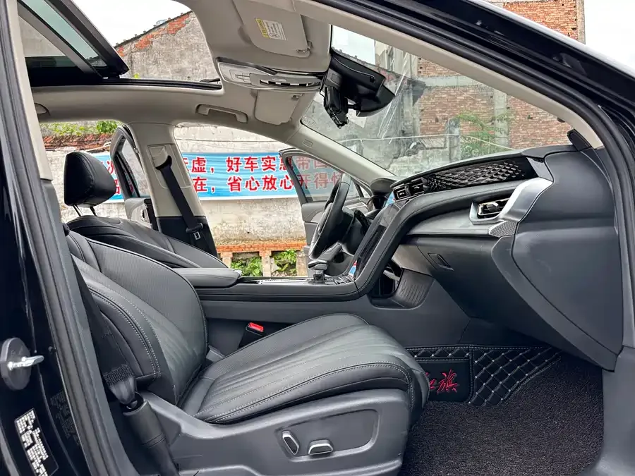 Hongqi H5 Hongqi H5 2023 2.0T Automatic Intelligent Connection Flagship Edition 2023 — миниатюра 4