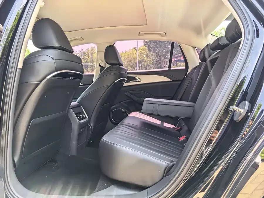Hongqi H5 Hongqi H5 2024 1.5T DCT Zhilian Qiyun Edition 2023 — миниатюра 4