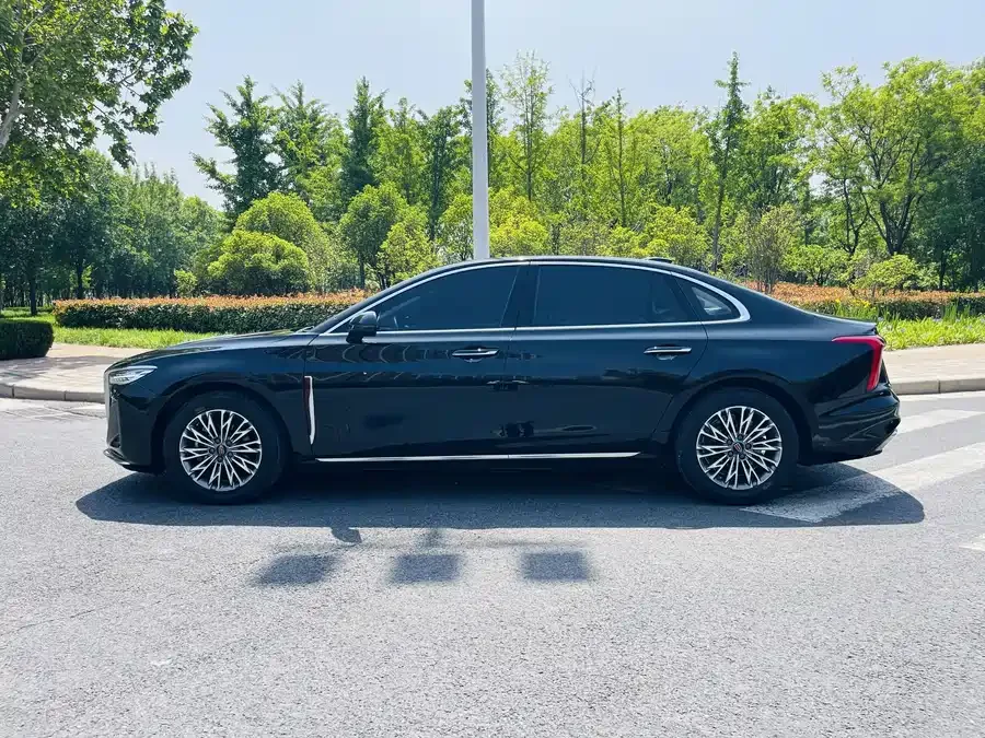 Hongqi H5 Hongqi H5 2024 1.5T DCT Zhilian Qiyun Edition 2023 — миниатюра 2