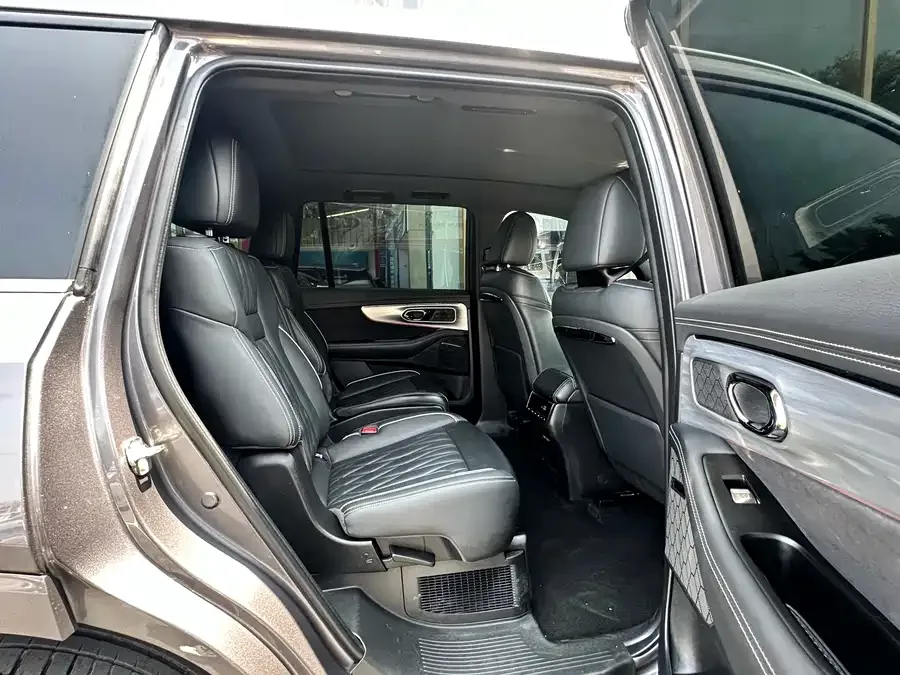 GAC Trumpchi GS8 Trumpchi GS8 2022 Dual Engine Series 2.0TM 2WD Premium Edition (6 seats) 2022 — миниатюра 4