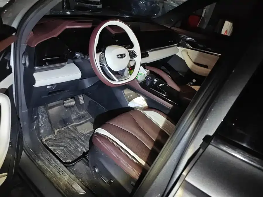 Geely Monjaro Xingyue L 2021 2.0TD DCT EVO 2WD Premium Edition 2022 — миниатюра 3