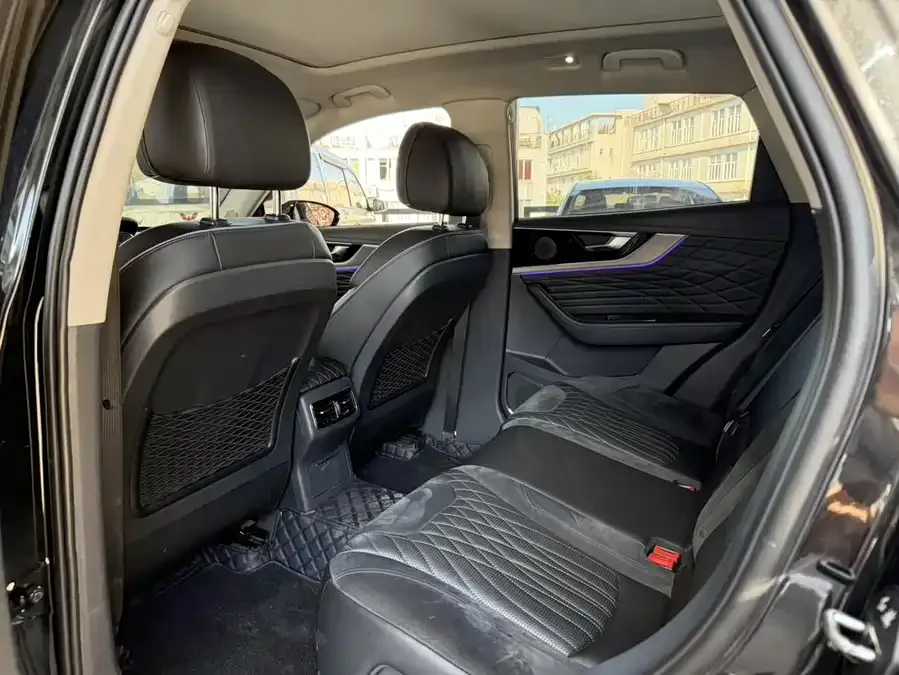 Hongqi HS5 Hongqi HS5 2019 2.0T Zhilian Qiyue Edition 2022 — миниатюра 2