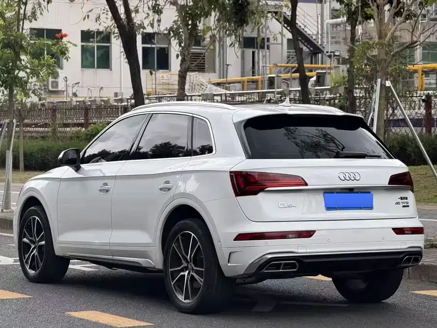 Audi Q5L 2022 45T luxury and dynamic model 2022 — миниатюра 4